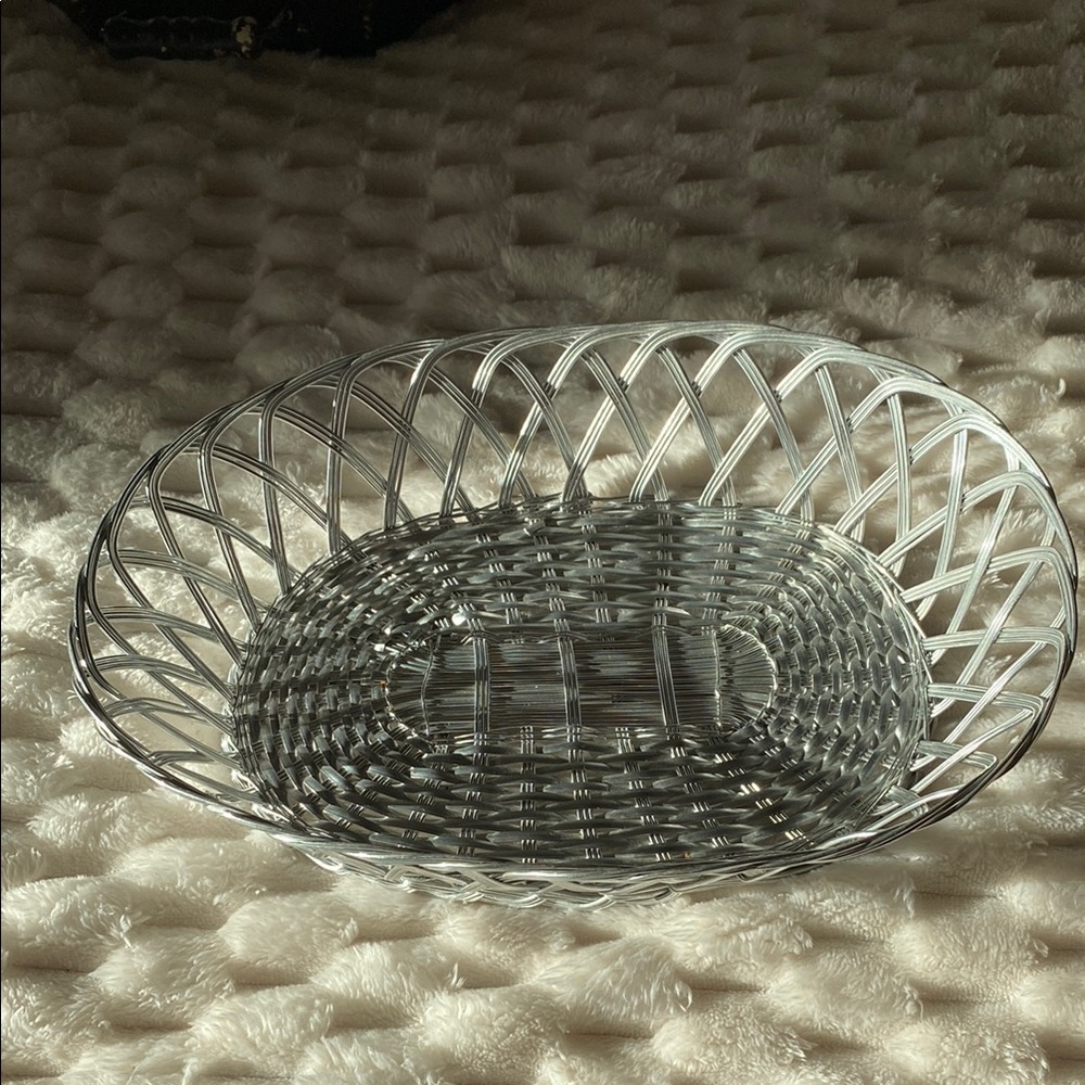 Vintage Silver Colored Metal Woven Basket!